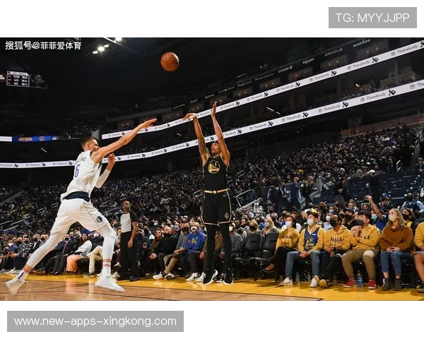 骑士关键时刻内线强攻稳住领先优势